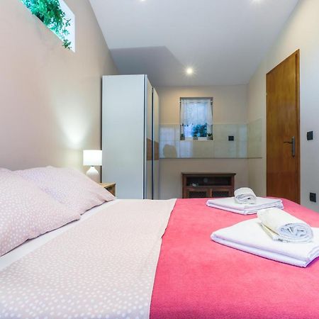 Apartman Lena Vrsar Εξωτερικό φωτογραφία